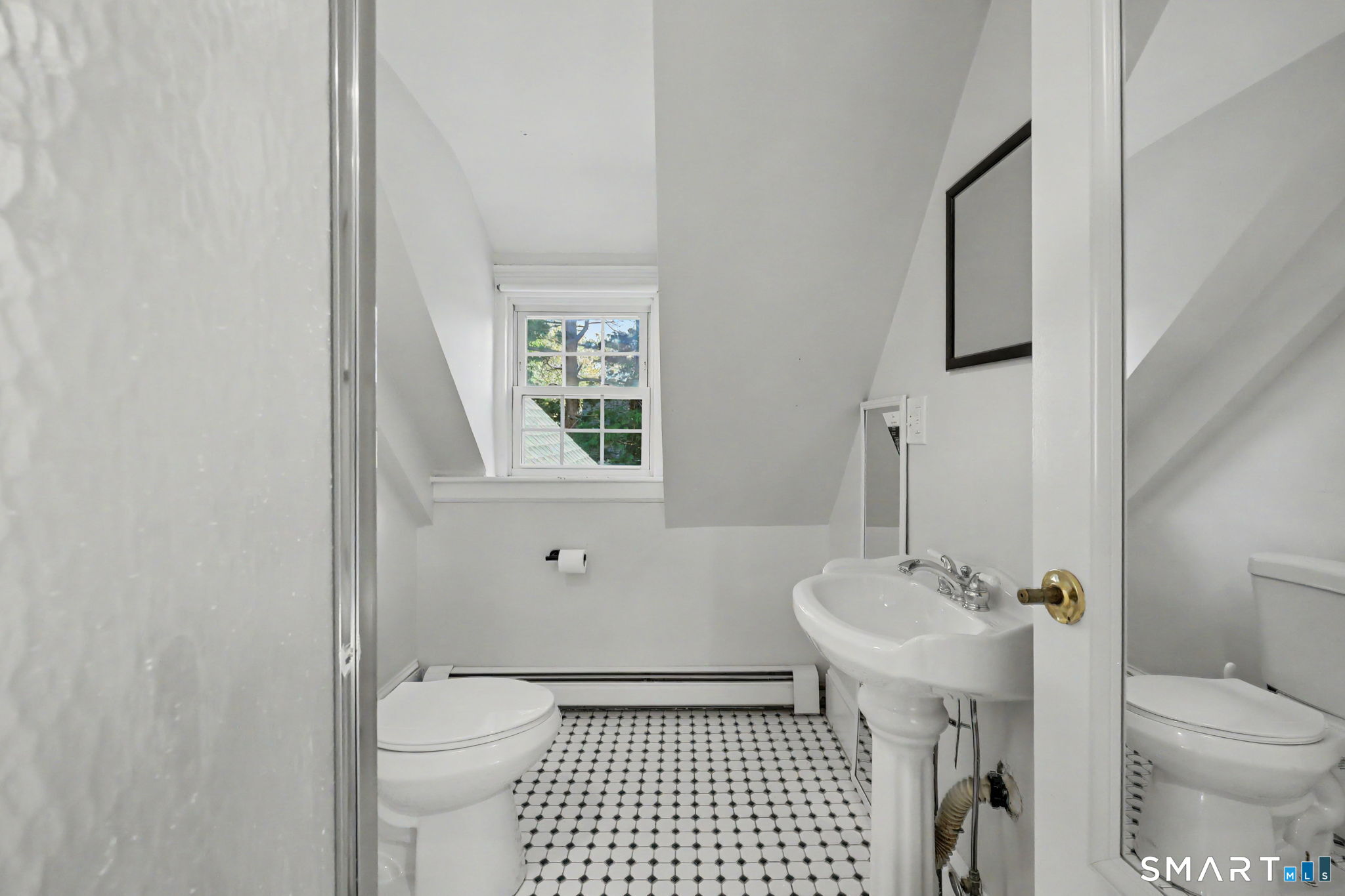 37 Thorne Place Bridgeport CT 06605