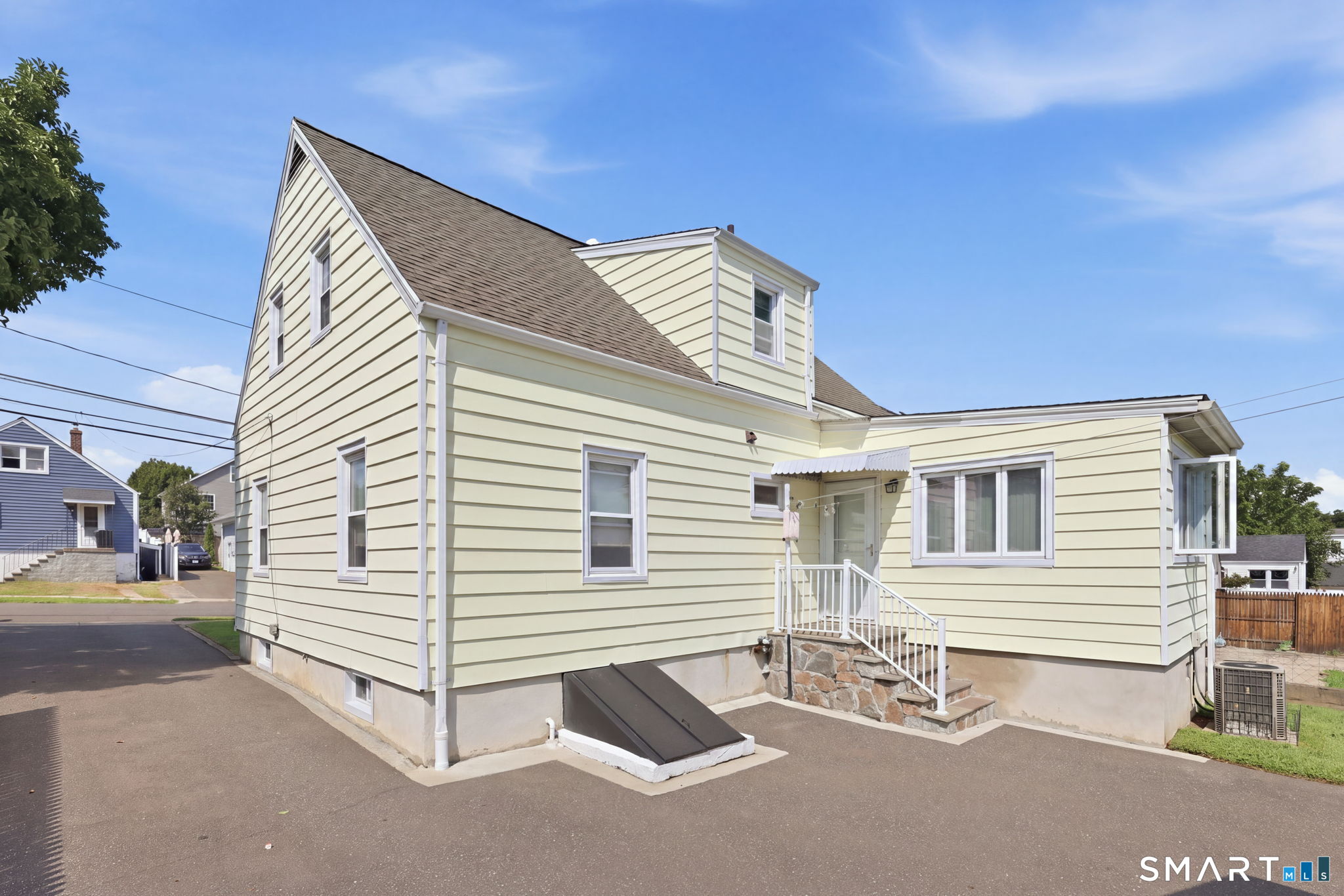 155 Baker Street Bridgeport CT 06606