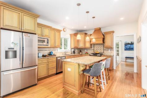 45 State Route 39 New Fairfield CT 06812