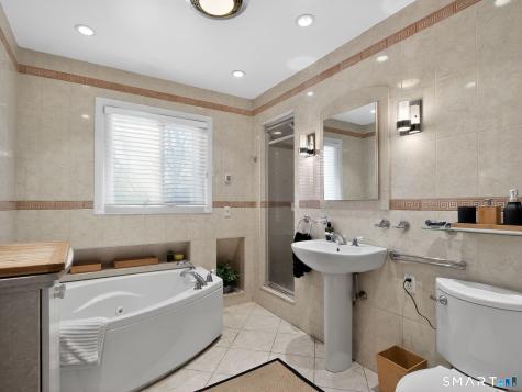 59 Broadfield Road Hamden CT 06517