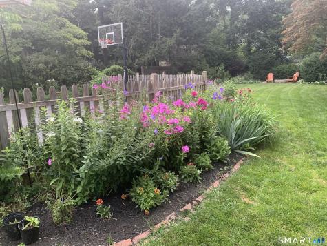 59 Broadfield Road Hamden CT 06517