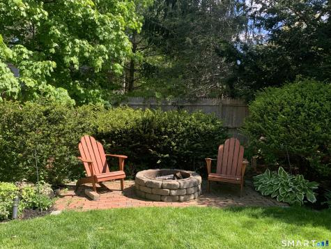 59 Broadfield Road Hamden CT 06517