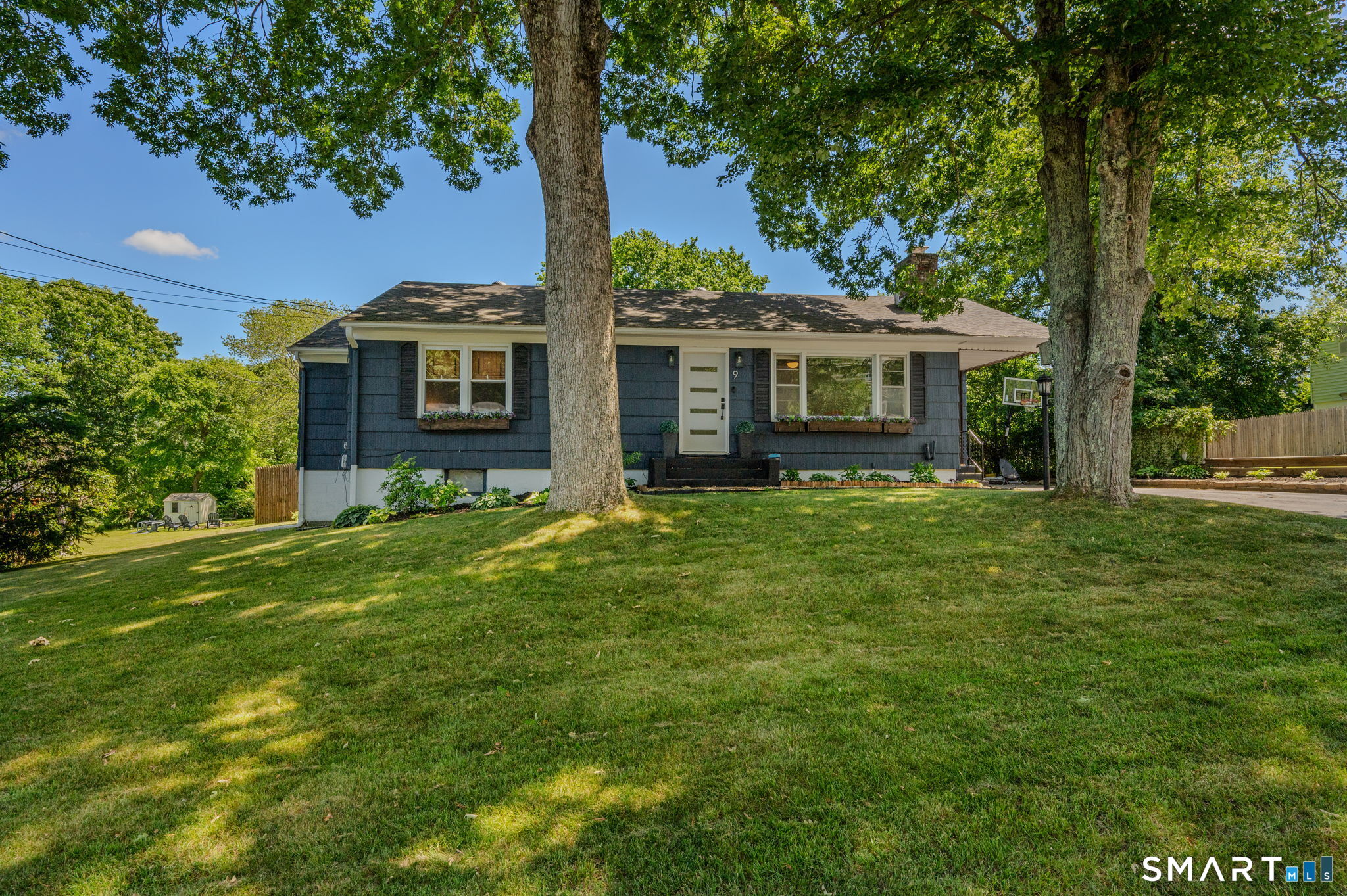 9 Hilltop Terrace Waterford CT 06385