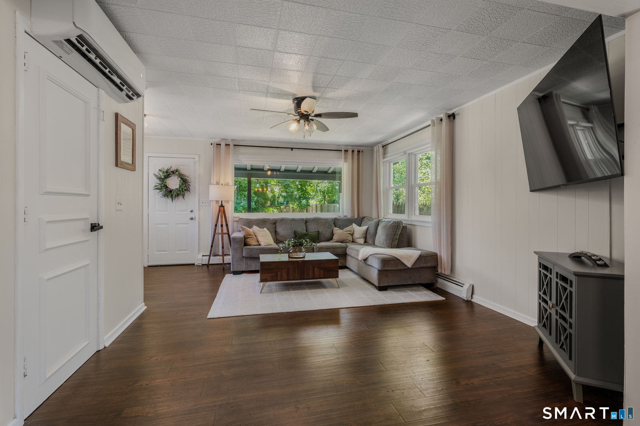 9 Hilltop Terrace Waterford CT 06385