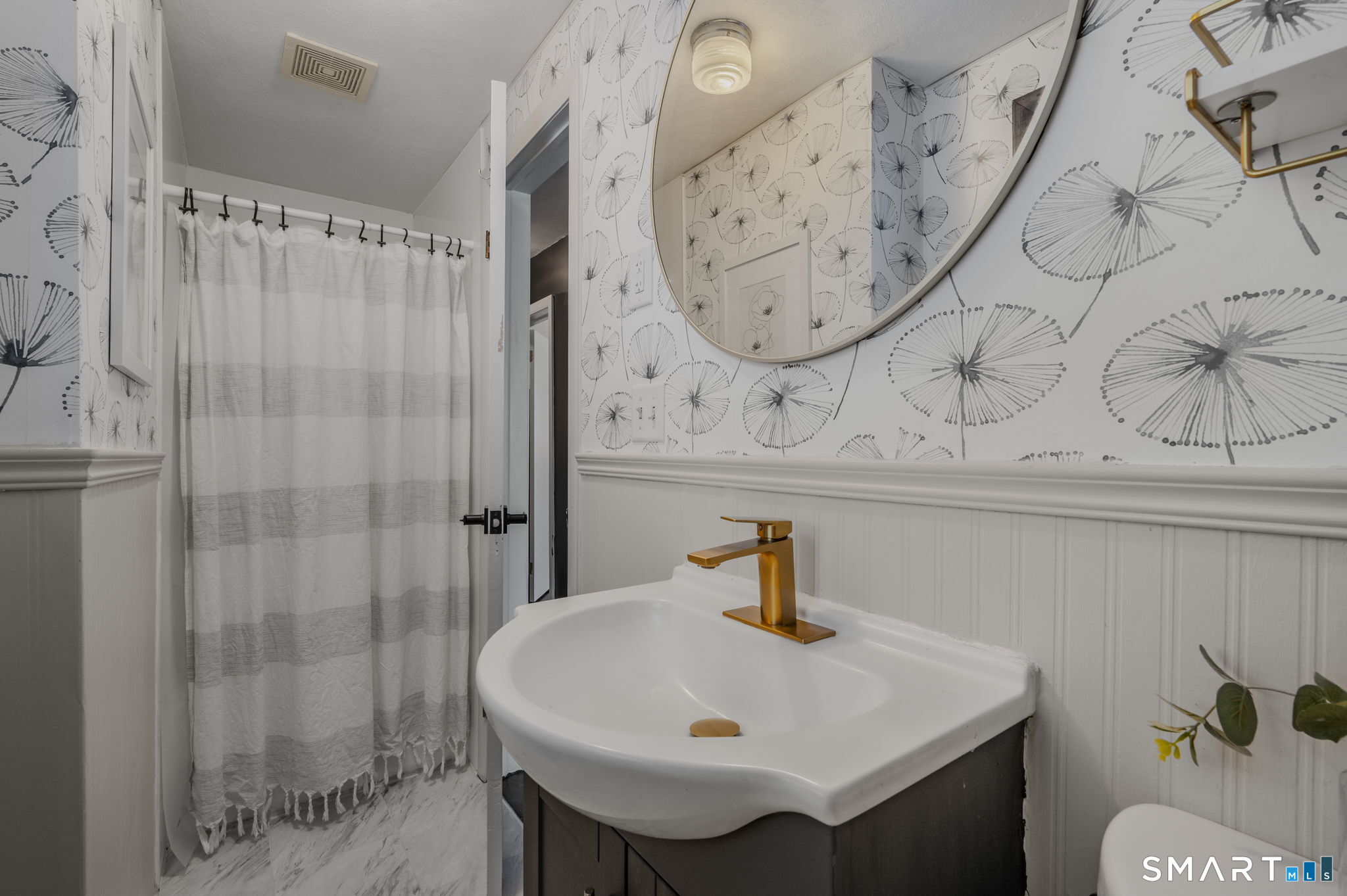 9 Hilltop Terrace Waterford CT 06385