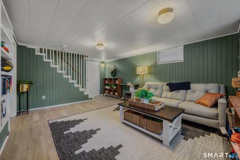 9 Hilltop Terrace Waterford CT 06385
