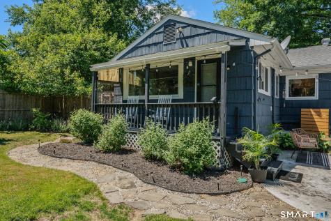 9 Hilltop Terrace Waterford CT 06385