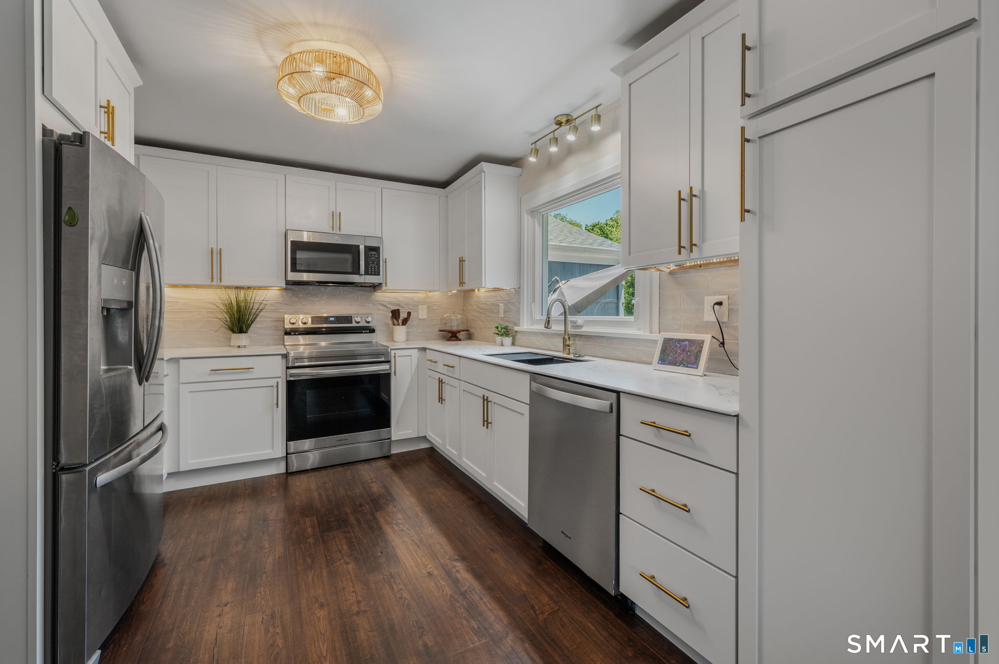 9 Hilltop Terrace Waterford CT 06385