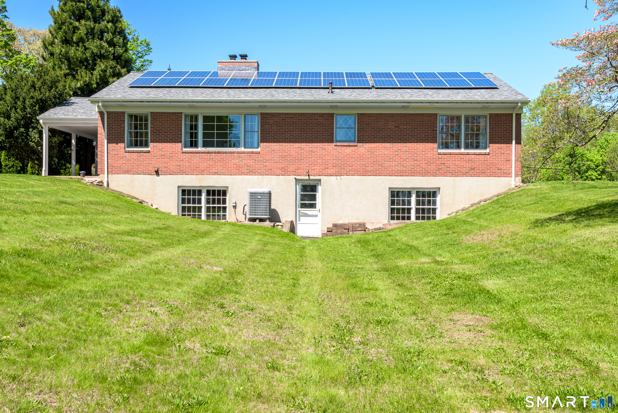 207 South Main Street East Granby CT 06026