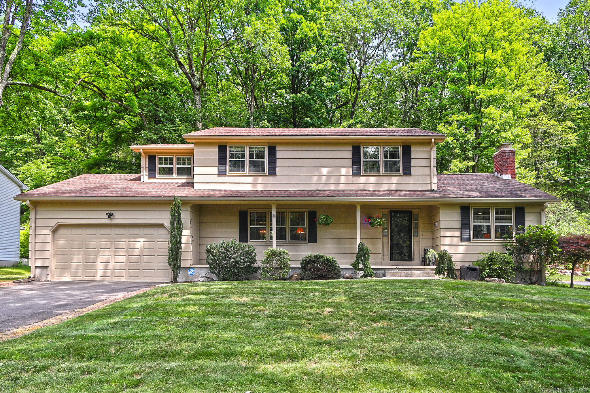 55 Gate Way Hamden CT 06518