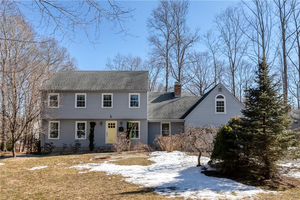 3 Colonial Court Clinton CT 06413