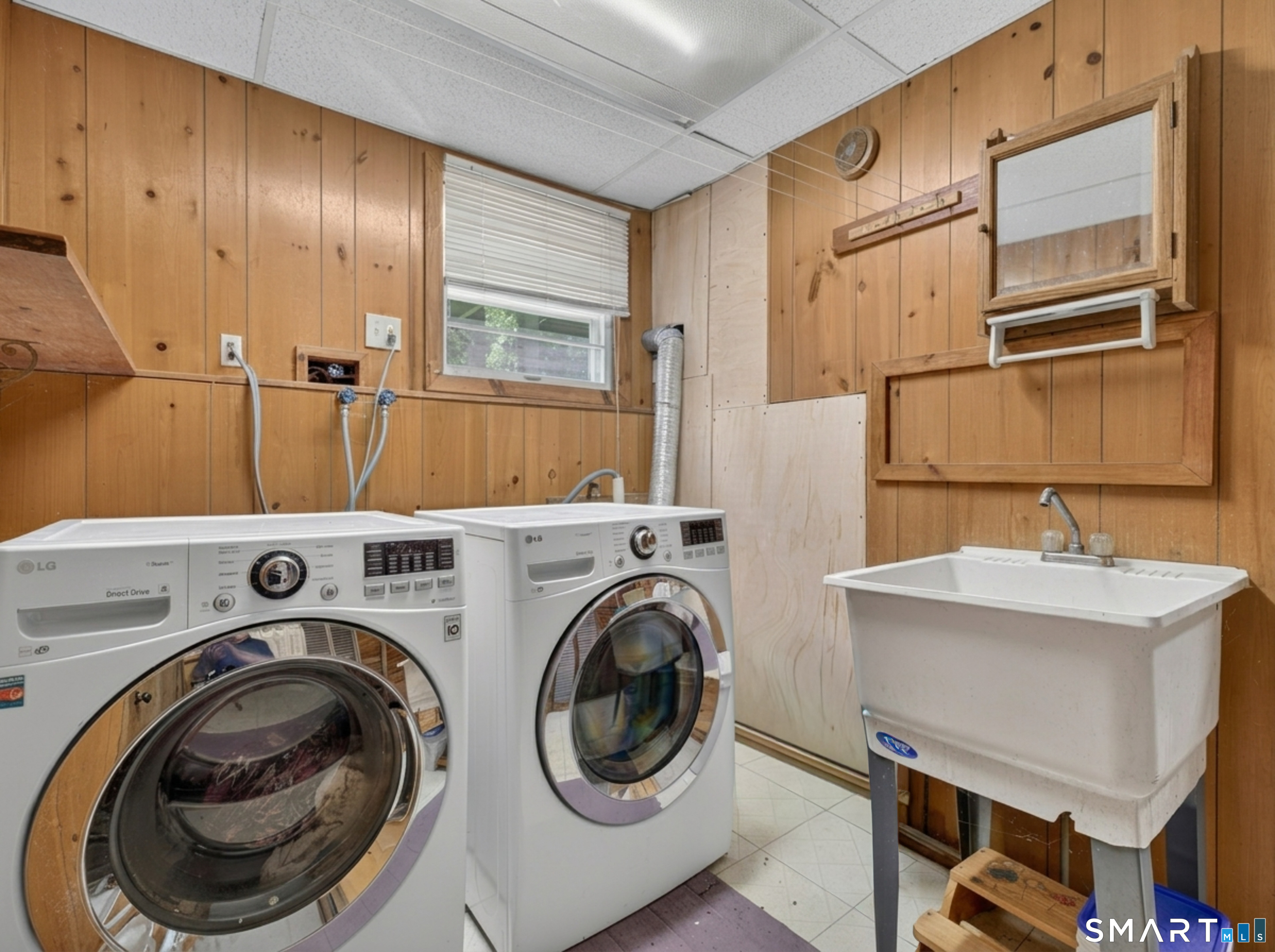 6 Willow Lane Ledyard CT 06339