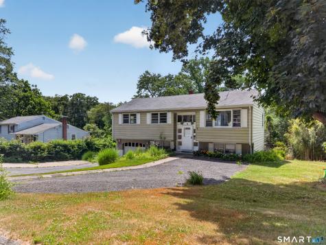 6 Willow Lane Ledyard CT 06339