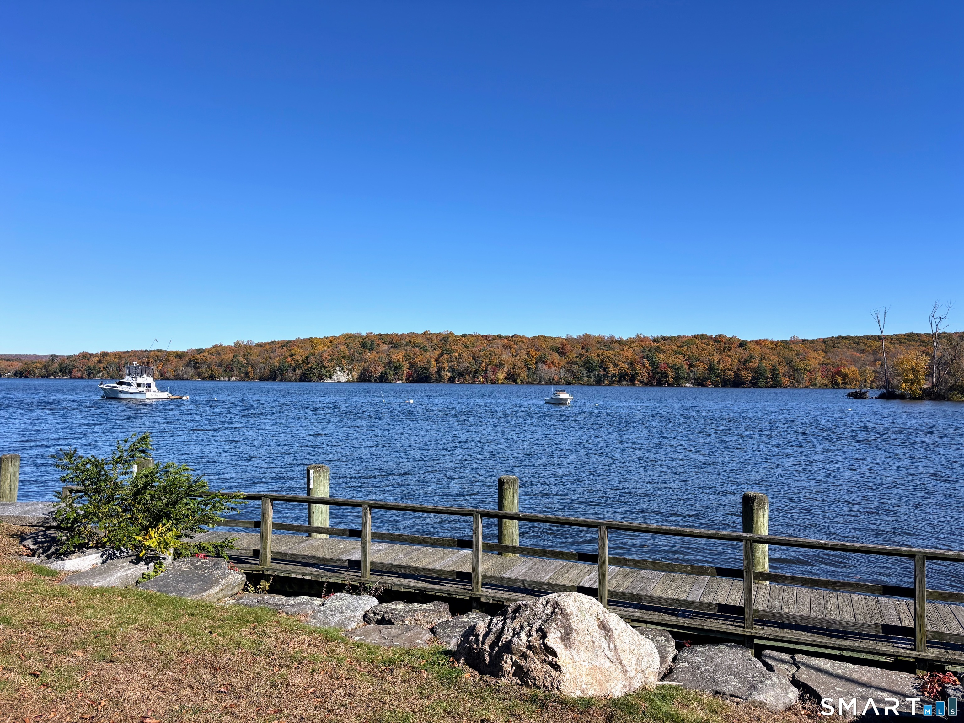 147 River Street Deep River CT 06417