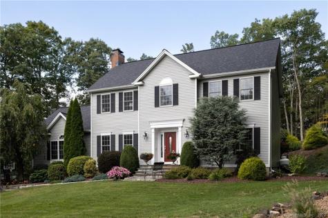 616 Roxbury Road Southbury CT 06488