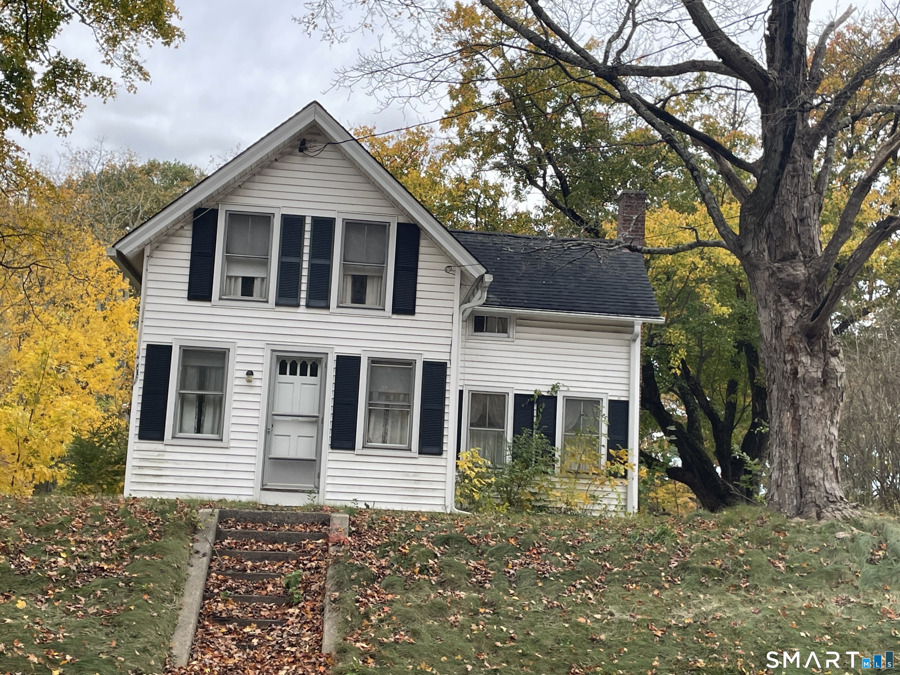 348 Lake Road Warren CT 06777