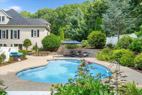 4 Laconia Drive Clinton CT 06413