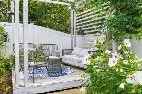 4 Laconia Drive Clinton CT 06413