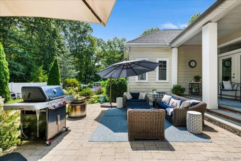 4 Laconia Drive Clinton CT 06413