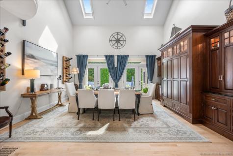 4 Laconia Drive Clinton CT 06413