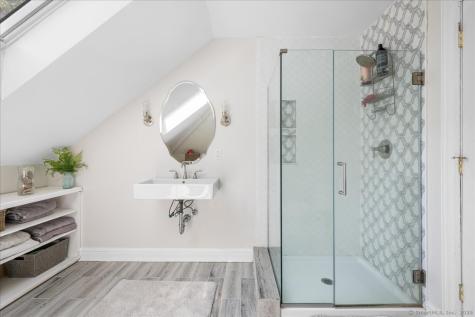 4 Laconia Drive Clinton CT 06413