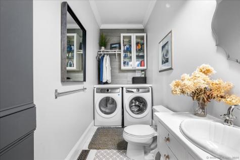 4 Laconia Drive Clinton CT 06413