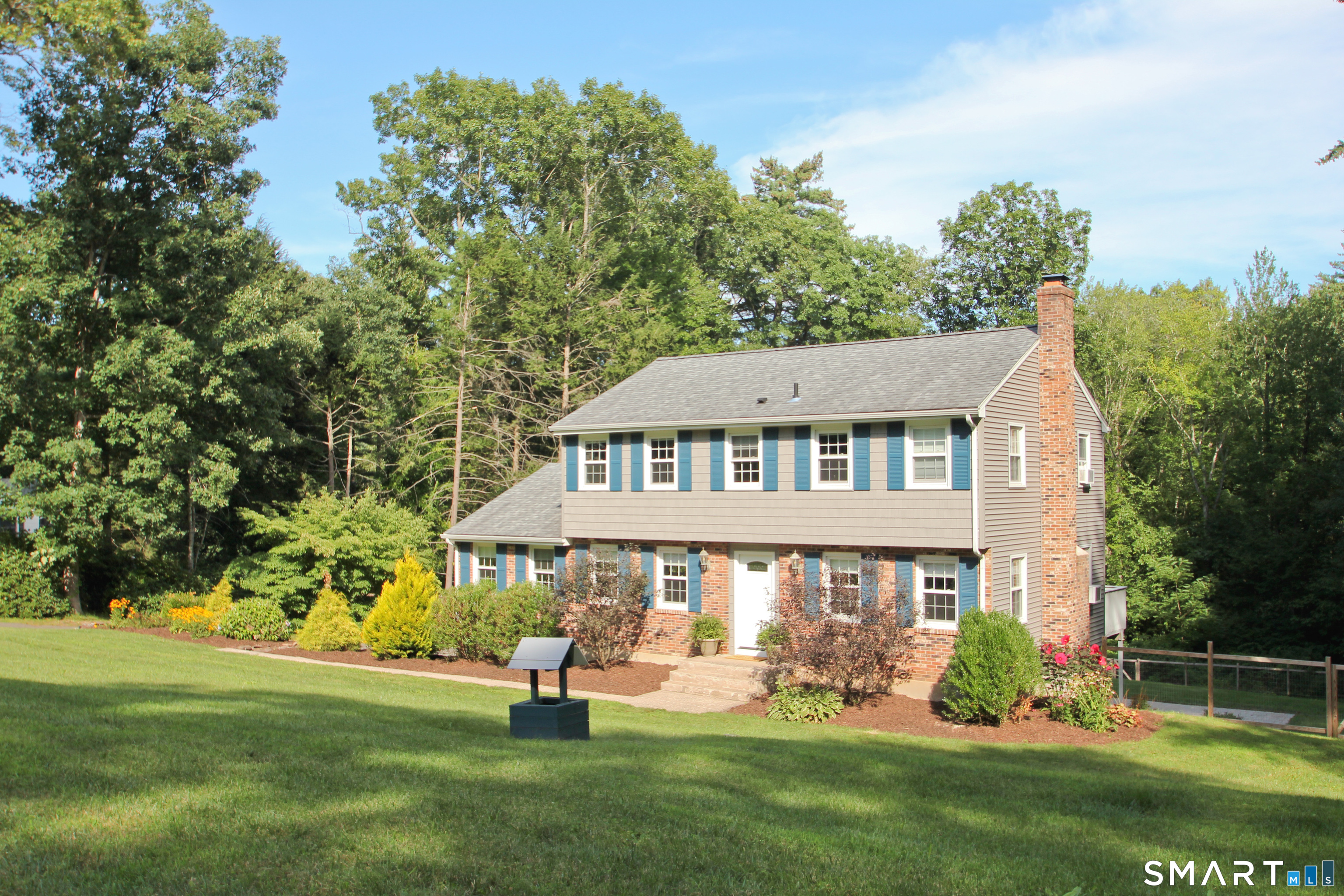 14 Horseshoe Drive East Granby CT 06026