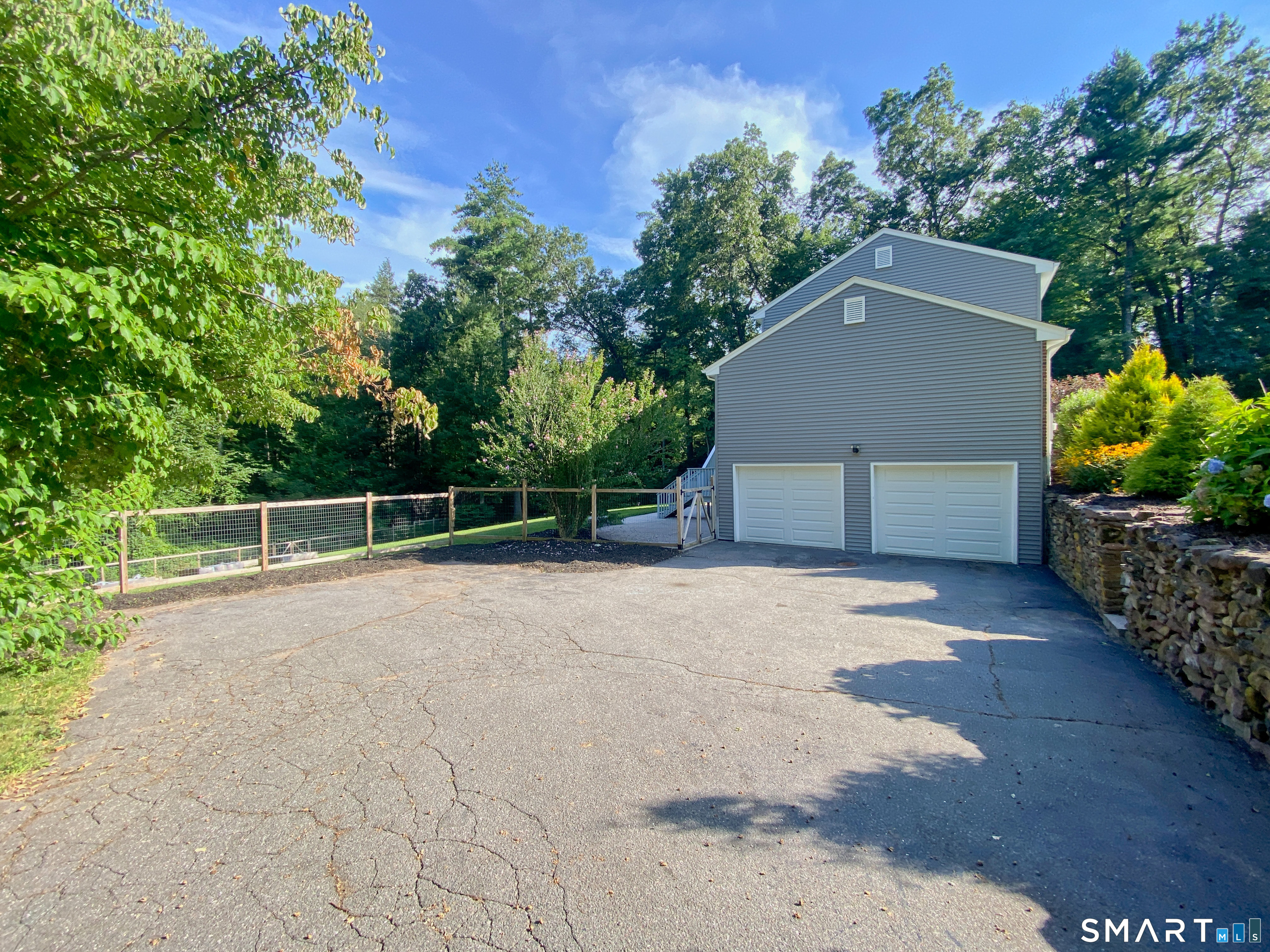 14 Horseshoe Drive East Granby CT 06026