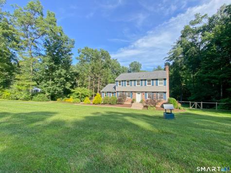 14 Horseshoe Drive East Granby CT 06026