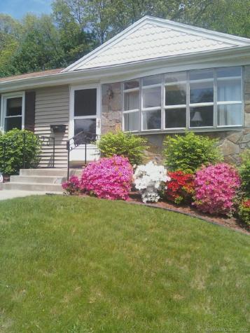 31 Fox Hill Drive Vernon CT 06066