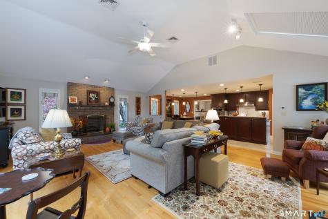 2 Patrick Lane Branford CT 06405