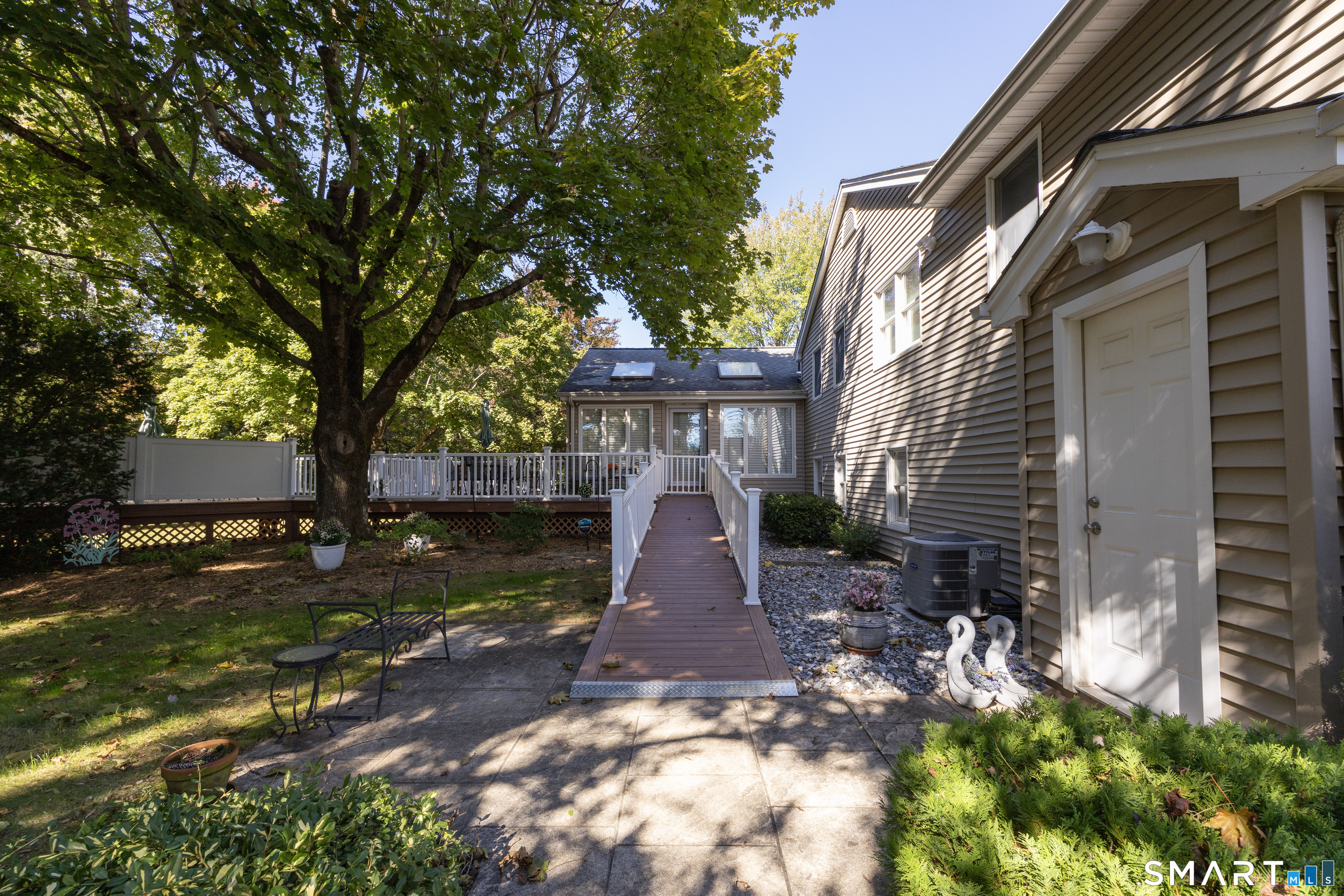 2 Patrick Lane Branford CT 06405