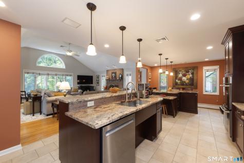 2 Patrick Lane Branford CT 06405