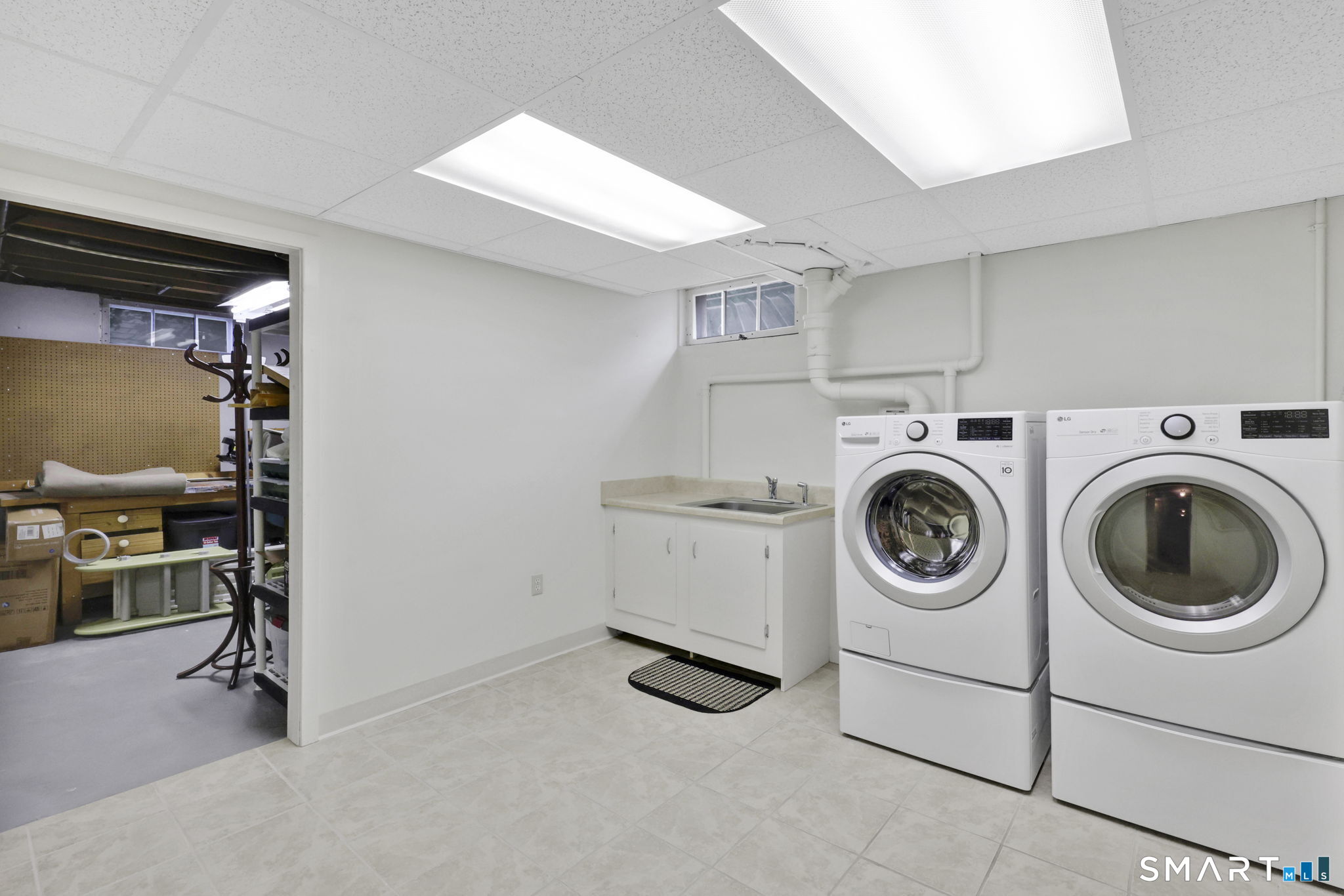 23 Francis Avenue Newington CT 06111