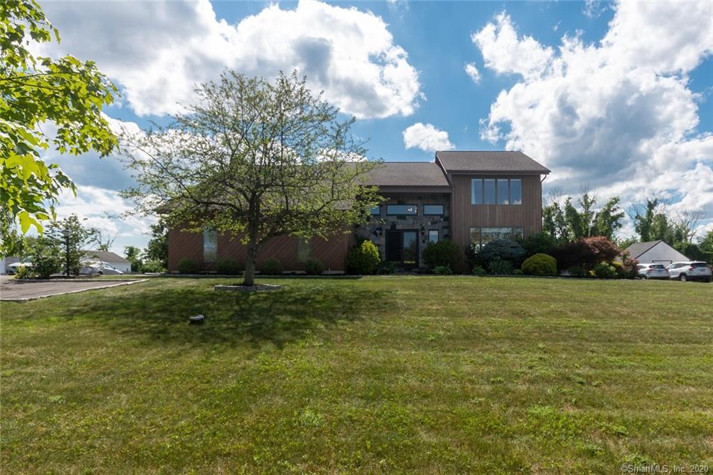 13 Huntington Drive Danbury CT 06811