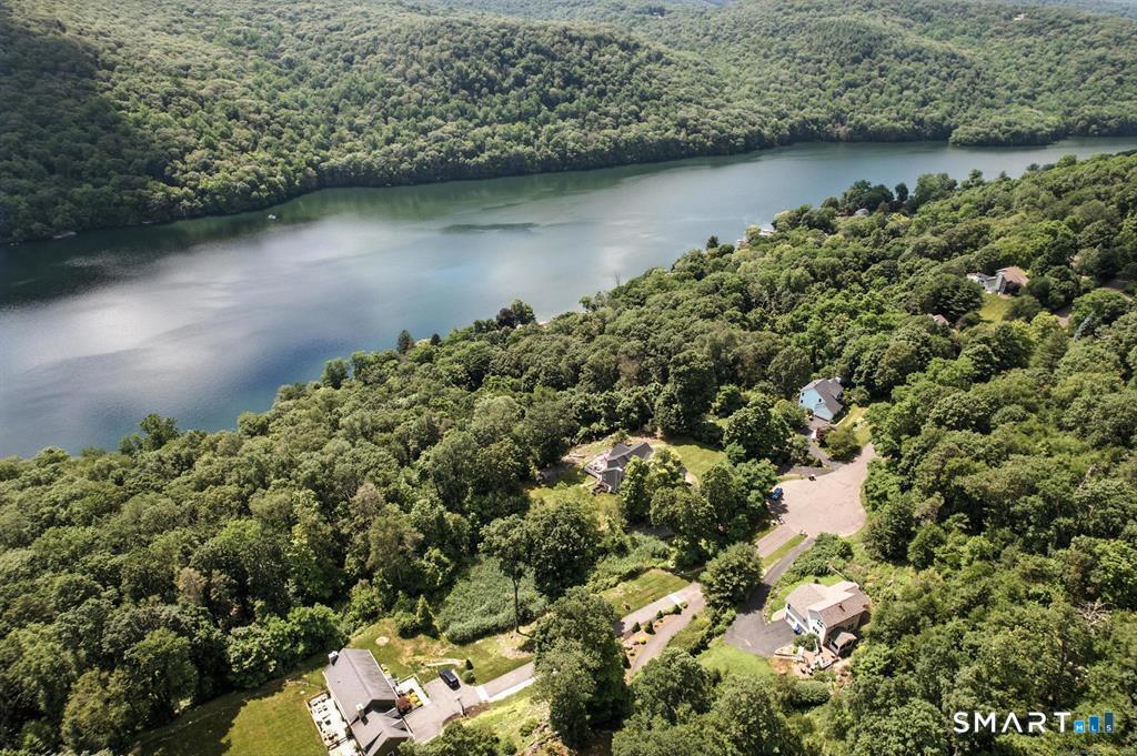 11 Squantz View Drive New Fairfield CT 06812