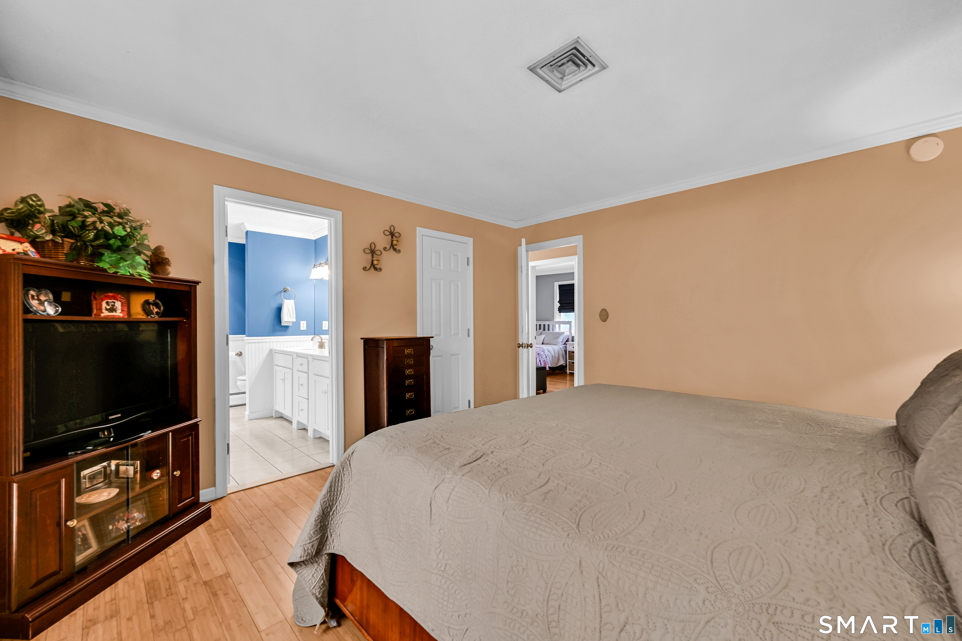 93 Court Street Cromwell CT 06416