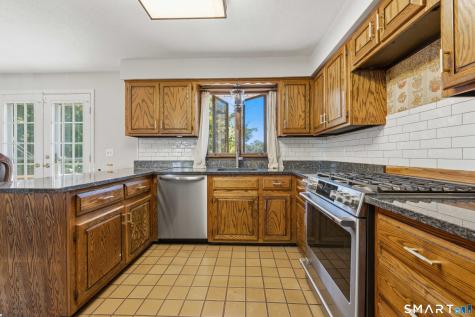 699 Selbys Pond Road Stratford CT 06615