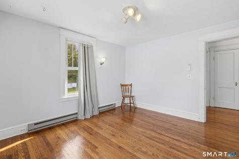 21 Acushnet Street Naugatuck CT 06770