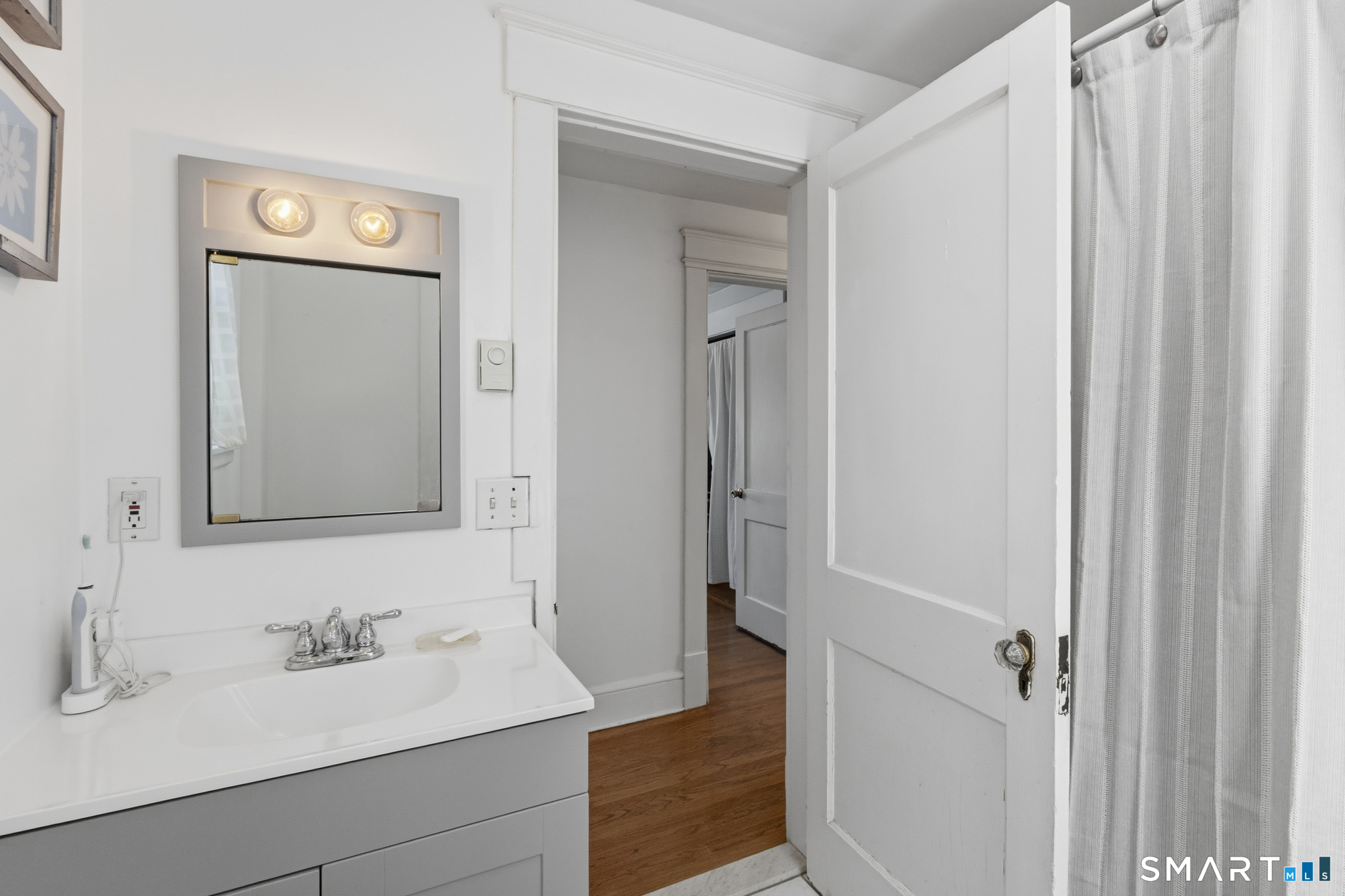 21 Acushnet Street Naugatuck CT 06770