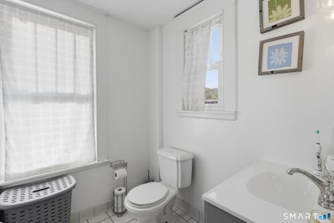 21 Acushnet Street Naugatuck CT 06770