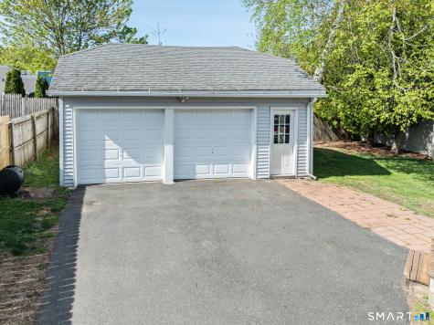 21 Acushnet Street Naugatuck CT 06770