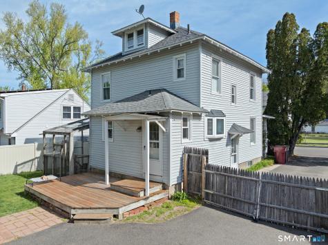 21 Acushnet Street Naugatuck CT 06770