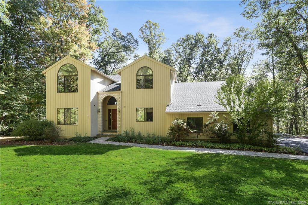 8 Douglas Lane New Fairfield CT 06812