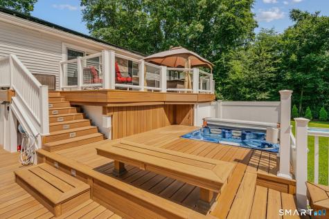 6 Liberty Road Montville CT 06370