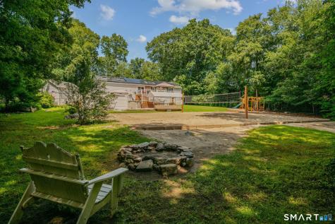 6 Liberty Road Montville CT 06370