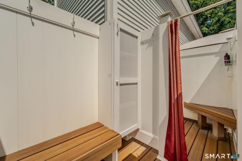 6 Liberty Road Montville CT 06370