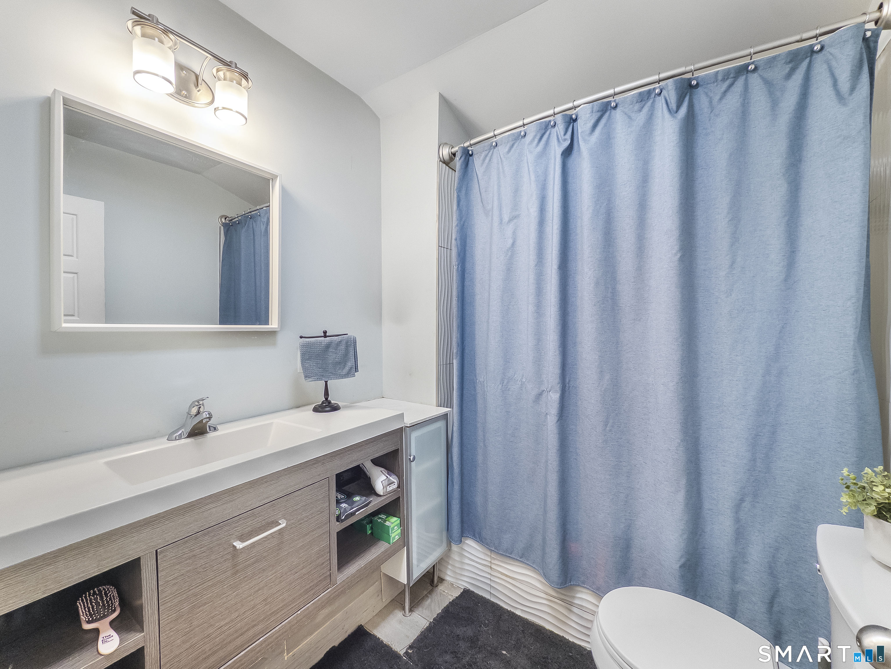 173 West Main Street Chester CT 06412