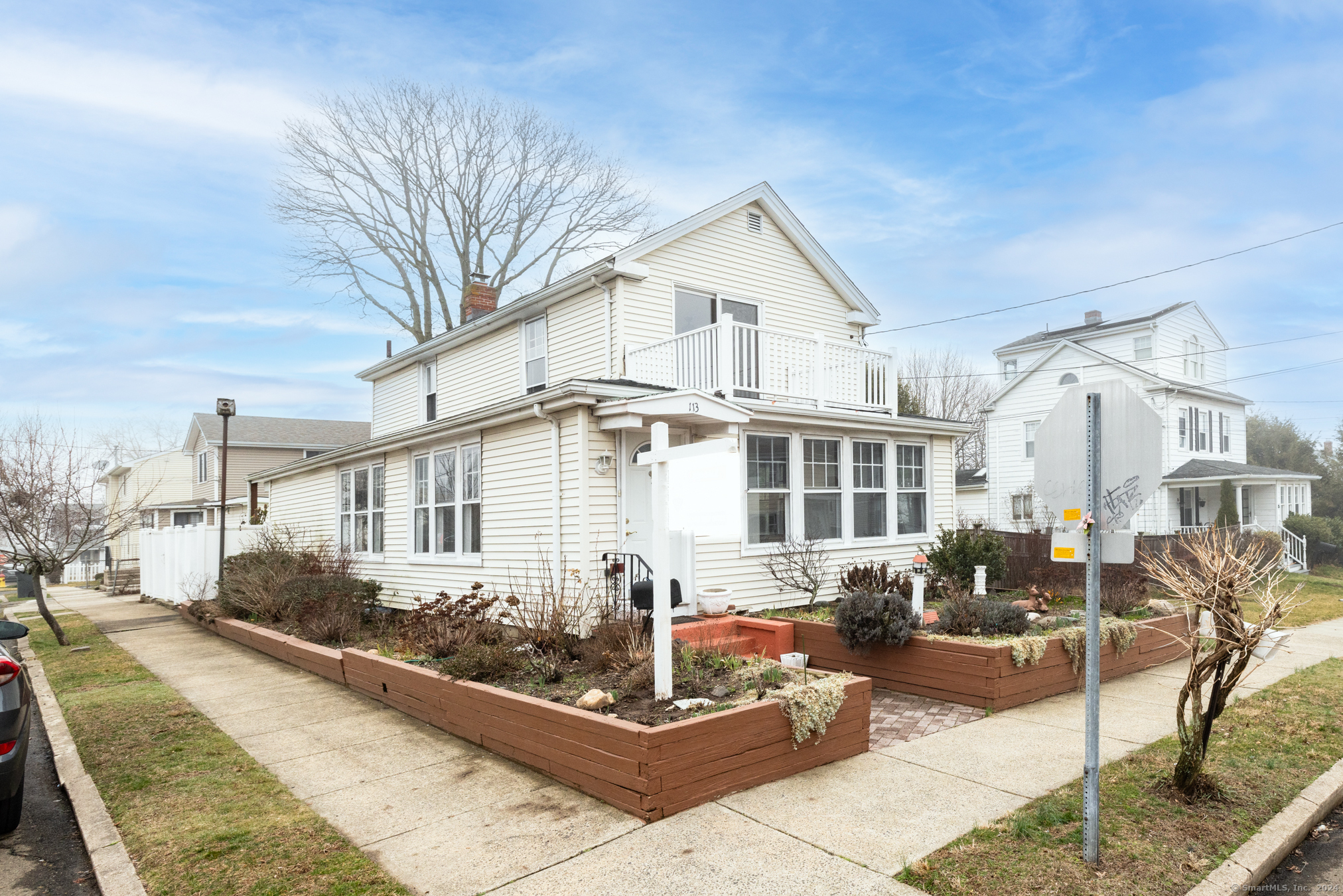 113 Dawson Avenue West Haven CT 06516