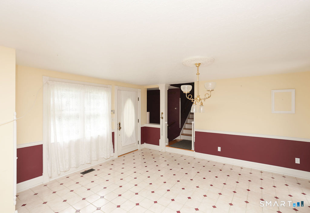 7 Glenbrook Drive Simsbury CT 06092